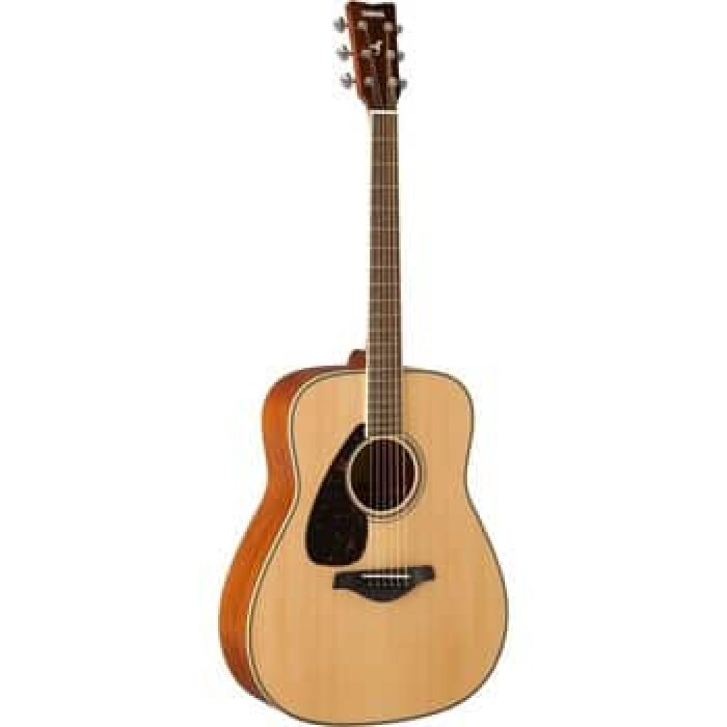 Yamaha FG820L 3