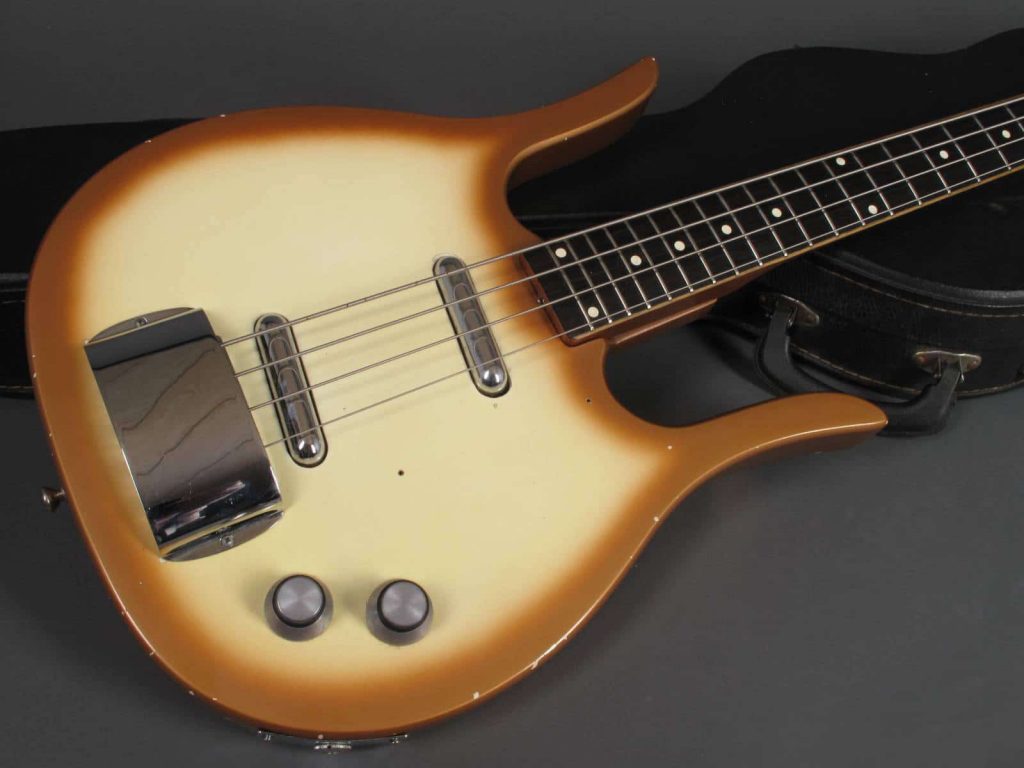 5 Greatest Short Scale Bass Guitars for Beginners and Pros