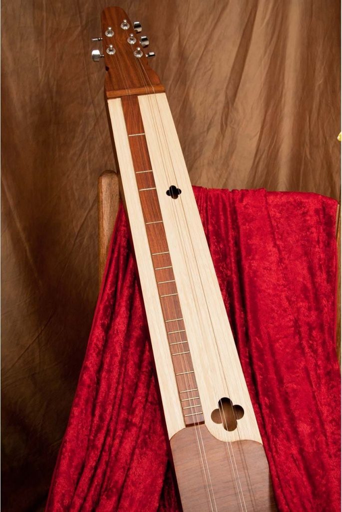 6 Best Mountain Dulcimers Reviewed in Detail (Aug. 2019)