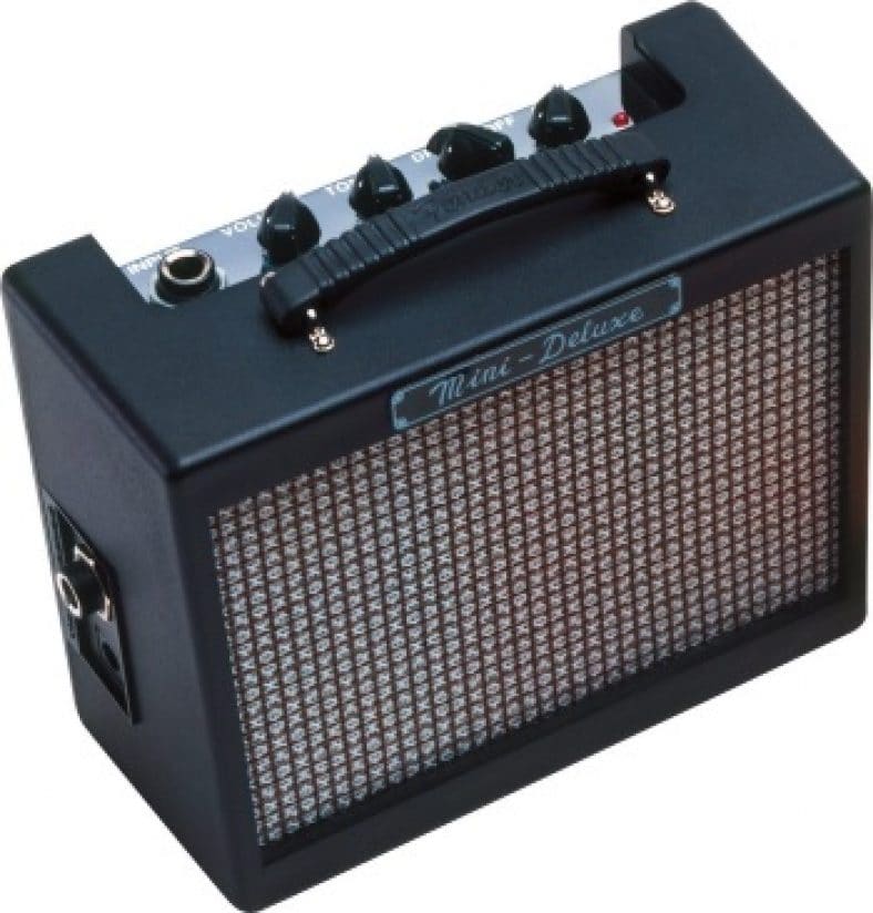 7 Best Beginner Guitar Amps Reviewed in Detail [Aug. 2020]