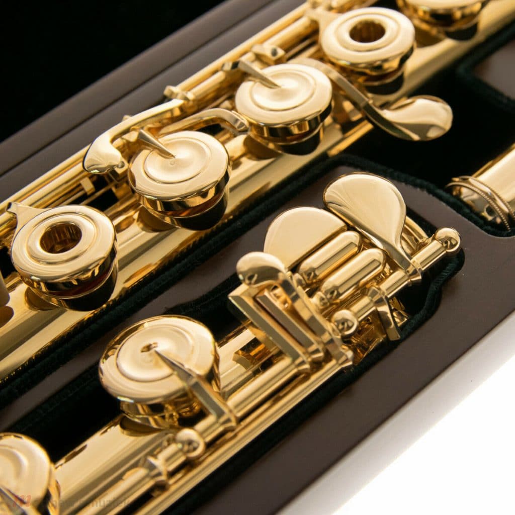 5 High Quality Yamaha Flutes - Engaging Sound for Beginners and Pros