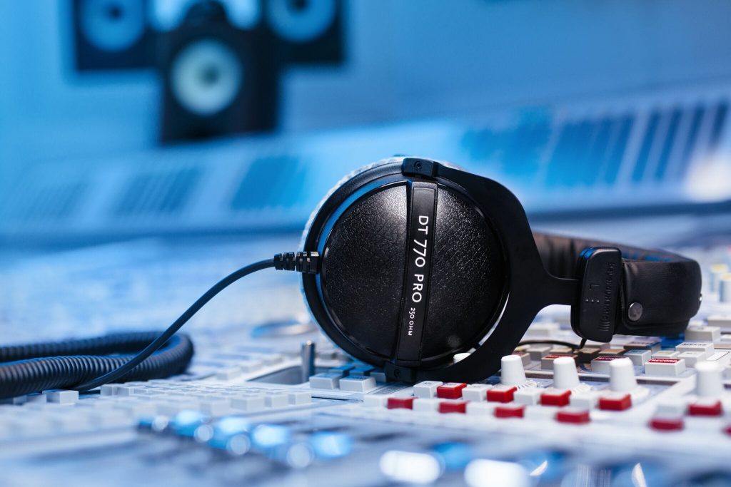 10 Most Amazing Headphones For Drummers - No More Disturbing Ambient Sounds!