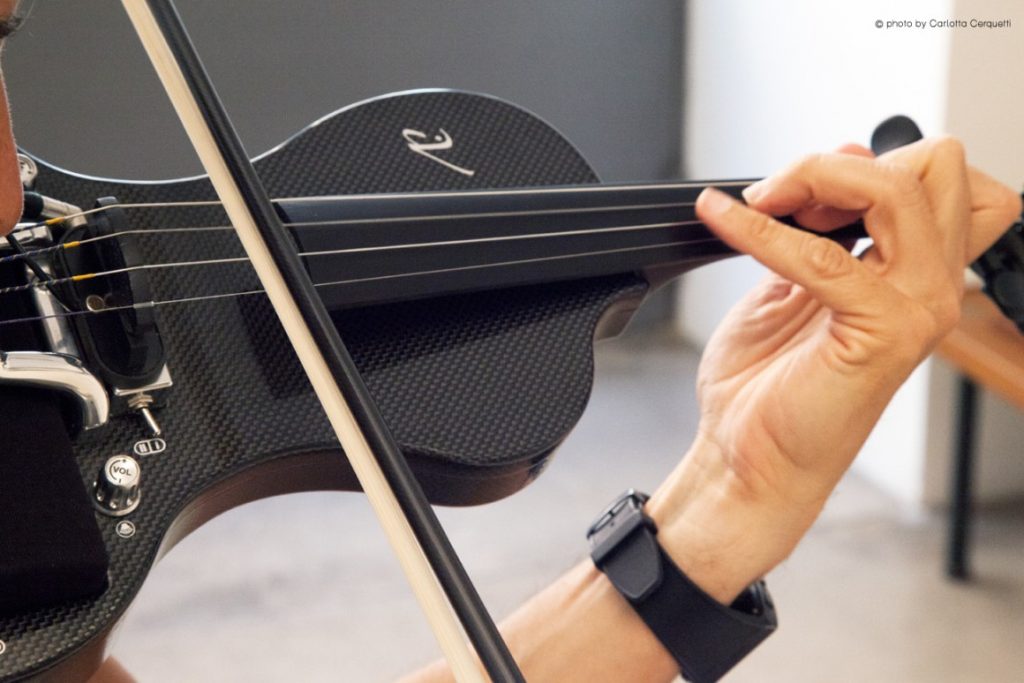 10 Best Electric Violins - Try Out the New Sound