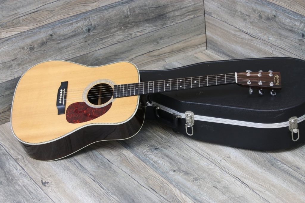7 Amazing Yamaha Acoustic Guitars For Musicians of All Levels