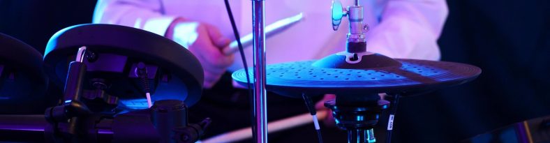 8 Most Amazing Drum Sets for Beginners – Master Your Feeling of the Rhythm!