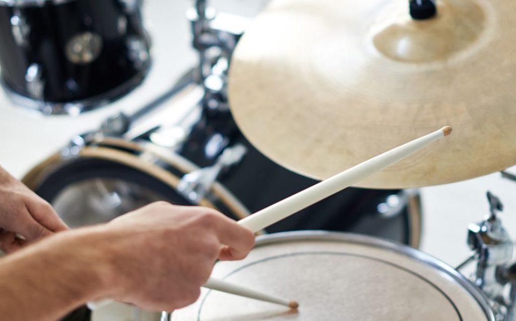 8 Most Amazing Drum Sets for Beginners - Master Your Feeling of the Rhythm!