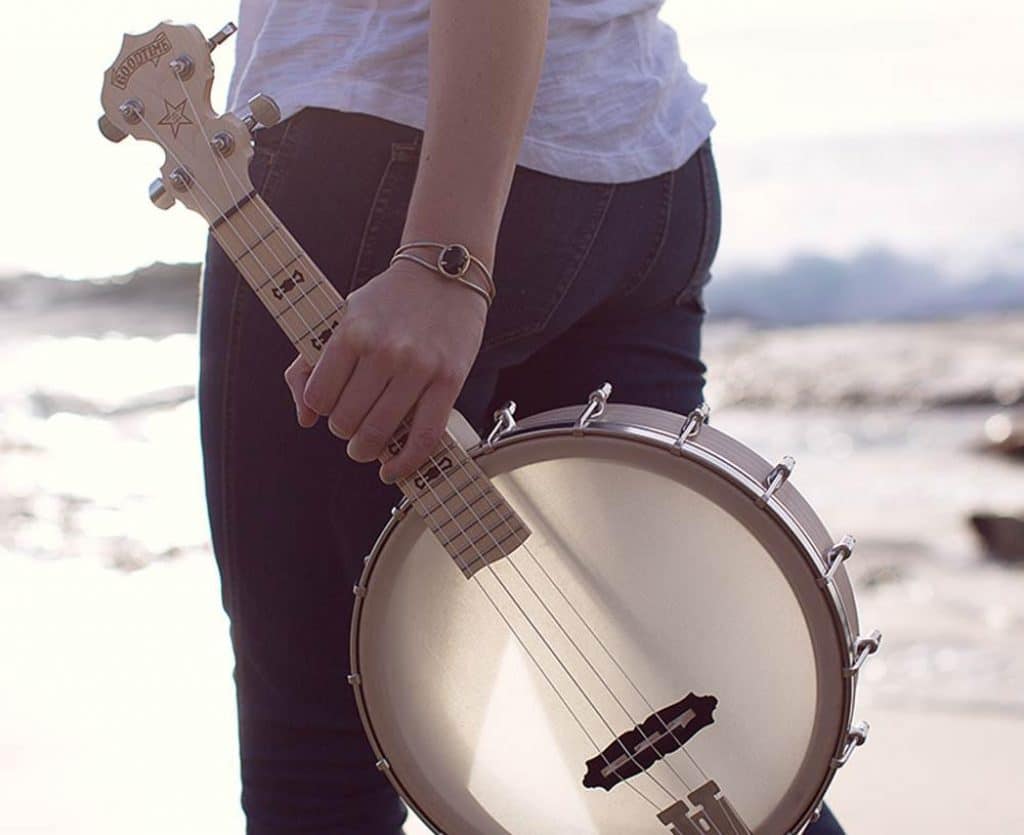 8 Best Banjo Ukuleles - Unique Combination of Two Instruments!