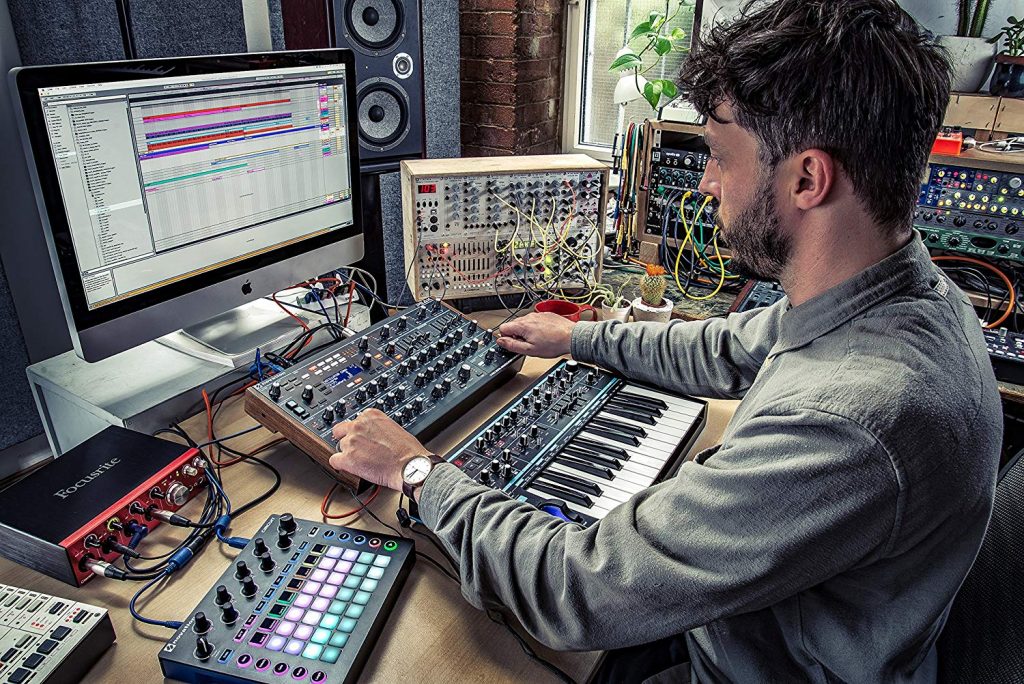 9 Impressive Hardware Synths - Reviews and Buying Guide