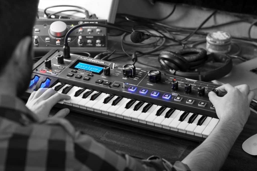 6 Great Synths Under $1000 - Best Sound and Functionality for the Price!
