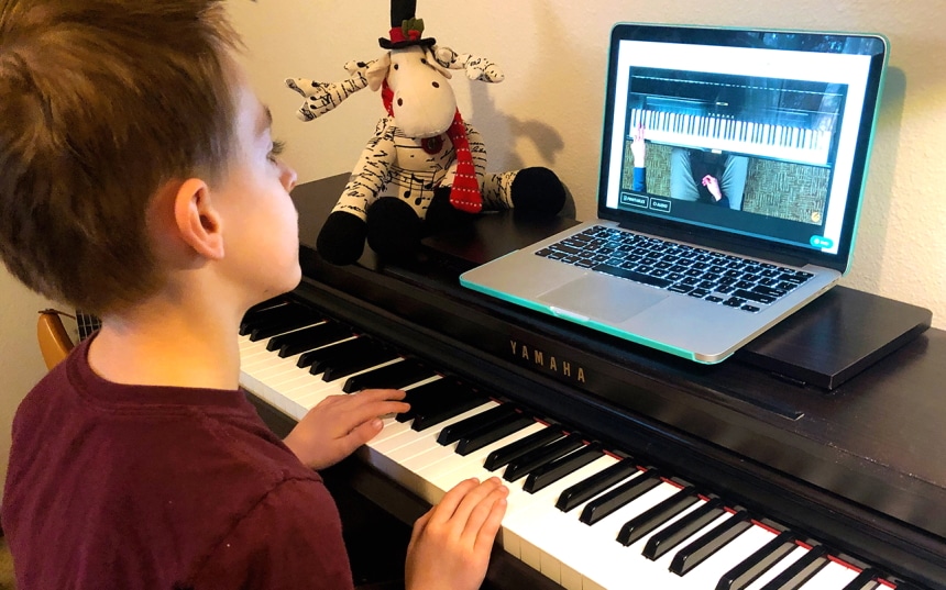 11 Best Online Piano Lessons - Master Your Keyboard with Comfort