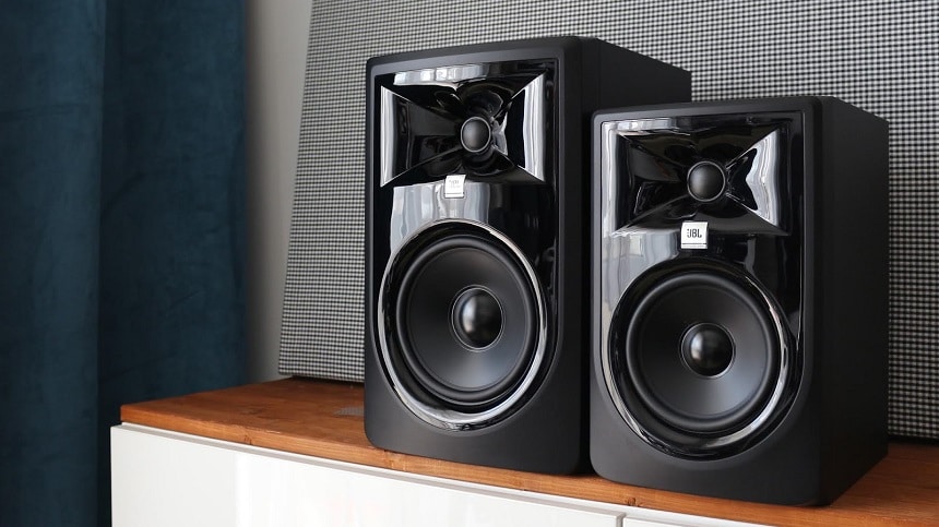 8 Awesome Turntable Speakers for True Vinyl Lovers