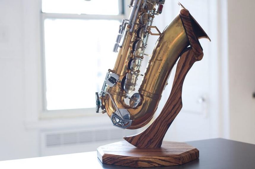 7 Reliable Saxophone Stands for Any Type of Instrument