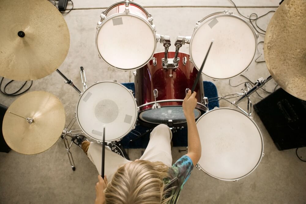 How to Play Drums: Beginner's Guide with Tips and Tricks