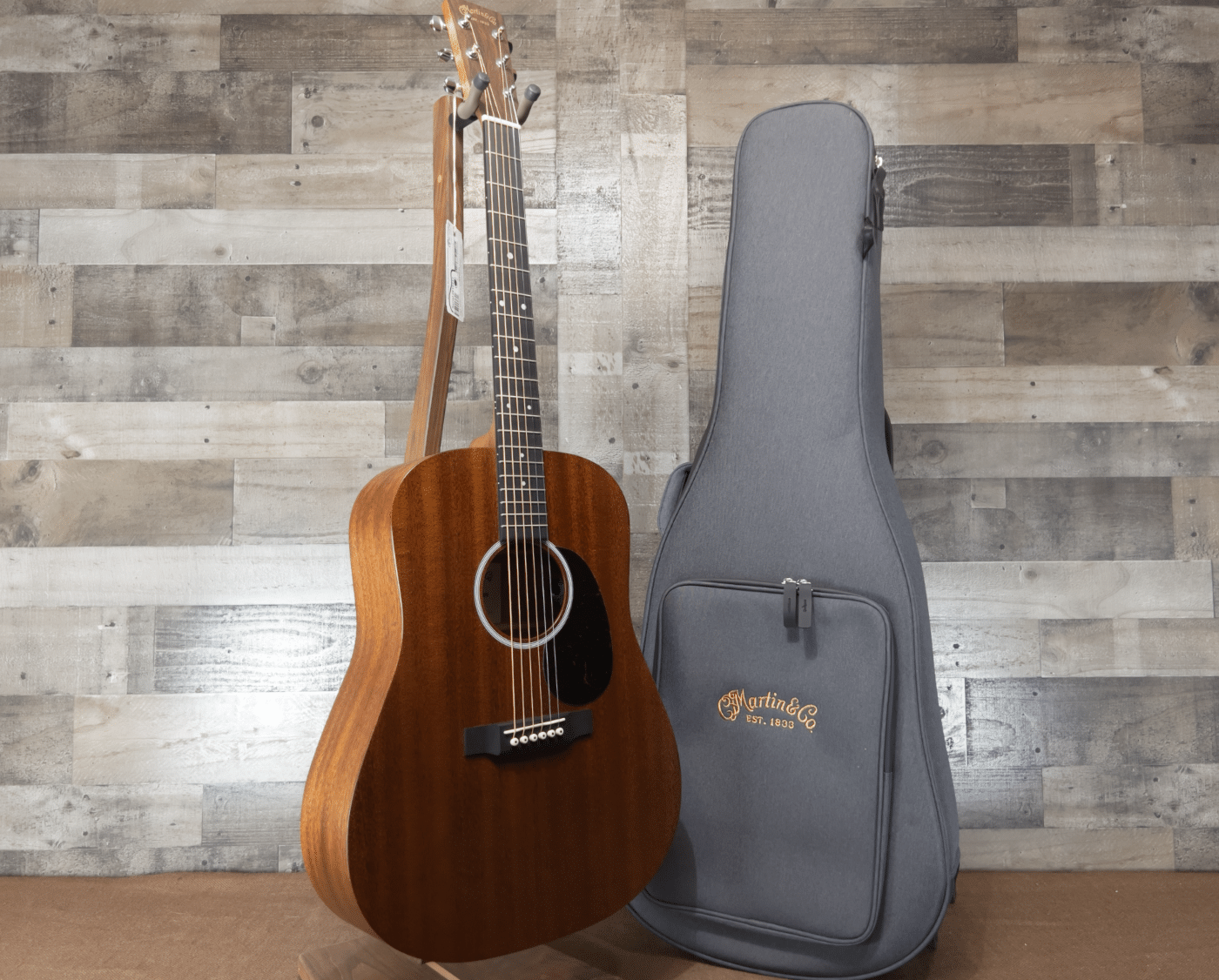 Martin D-10E: A Comprehensive Review and Exploration