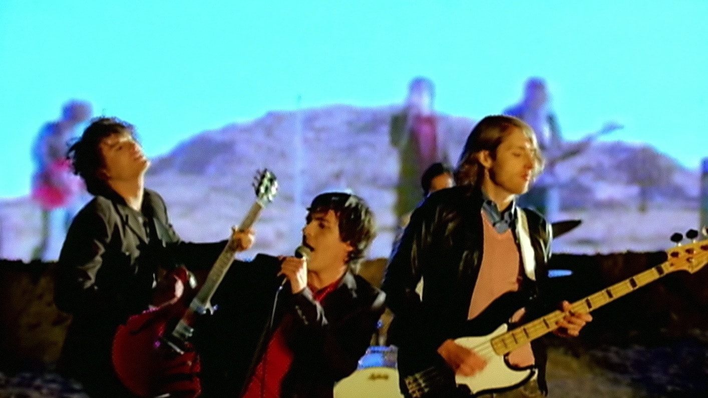 ‘Somebody Told Me’ Meaning: The Killers’ Tale of Romance and Reverberation